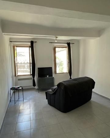 Joli Appartement Au Coeur Du Village Lorgues Εξωτερικό φωτογραφία