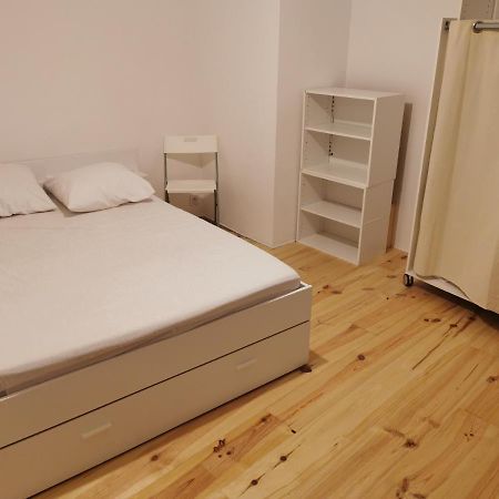 Joli Appartement Au Coeur Du Village Lorgues Εξωτερικό φωτογραφία